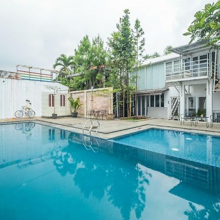Hotel Capital O 852 The Silk At Dago Bandung Exterior foto