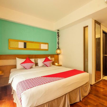 Hotel Capital O 852 The Silk At Dago Bandung Exterior foto