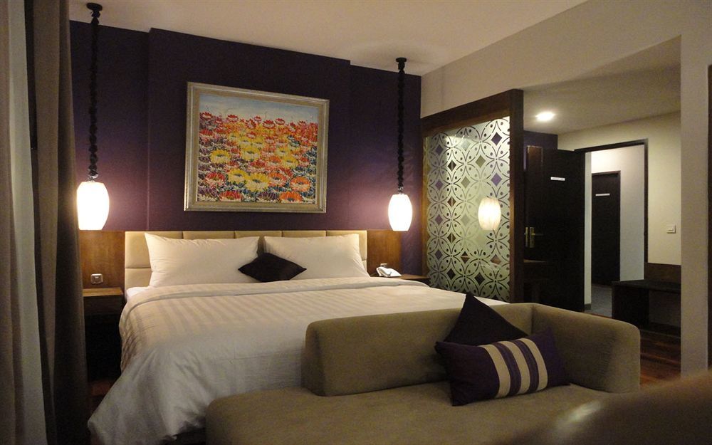 Hotel Capital O 852 The Silk At Dago Bandung Exterior foto