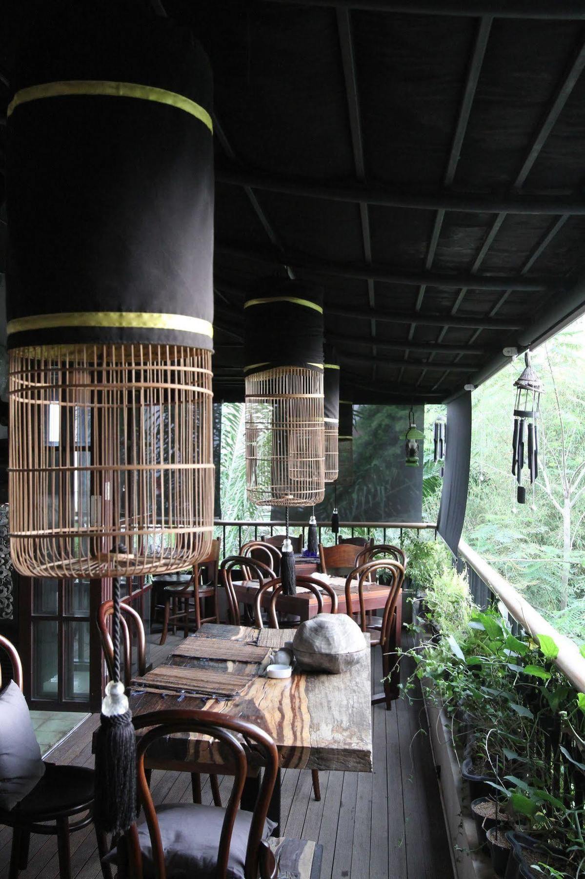 Hotel Capital O 852 The Silk At Dago Bandung Exterior foto