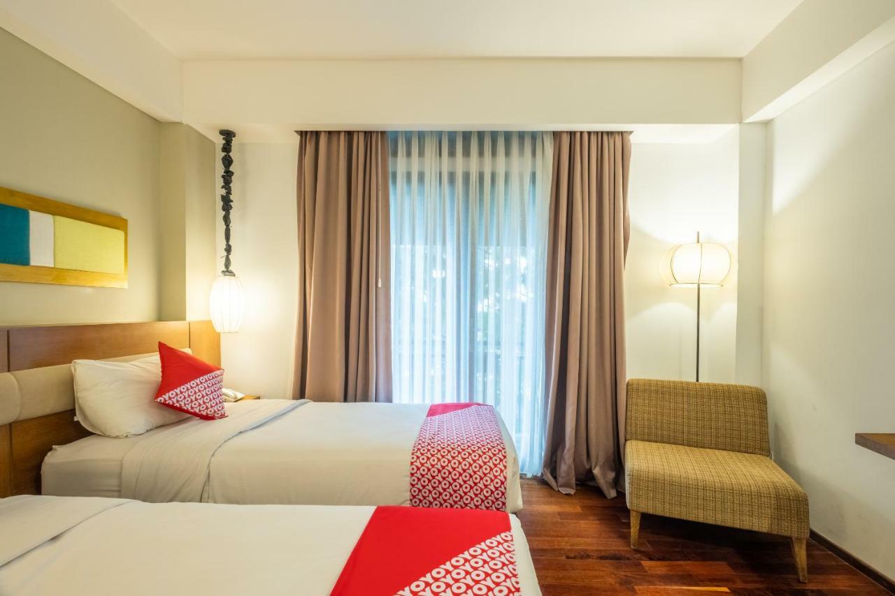 Hotel Capital O 852 The Silk At Dago Bandung Exterior foto