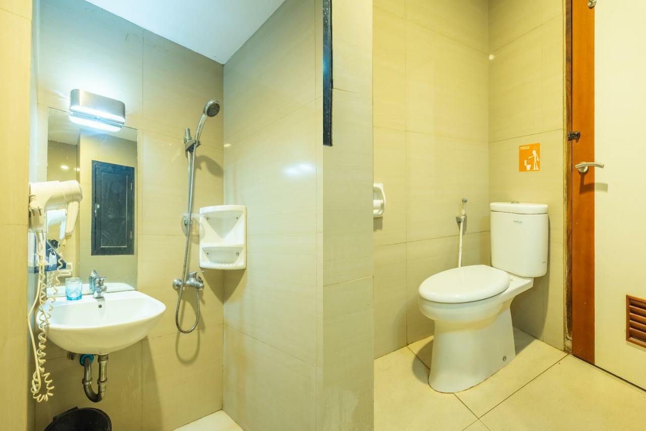 Hotel Capital O 852 The Silk At Dago Bandung Exterior foto
