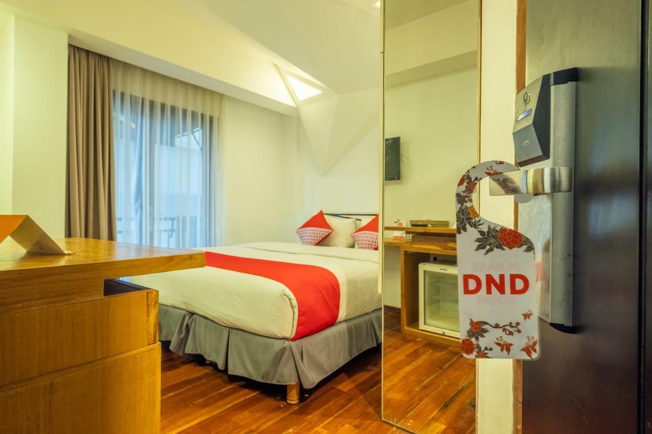 Hotel Capital O 852 The Silk At Dago Bandung Exterior foto