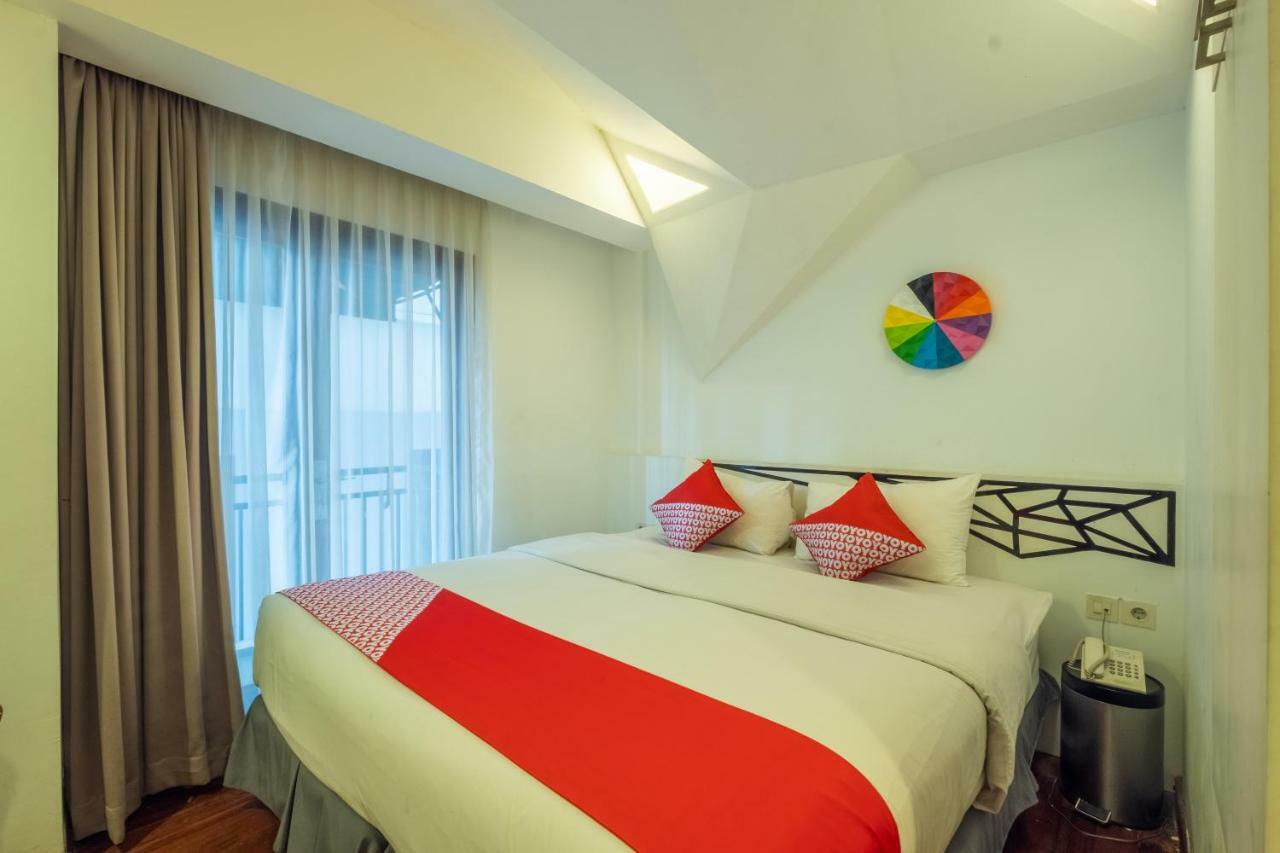 Hotel Capital O 852 The Silk At Dago Bandung Exterior foto