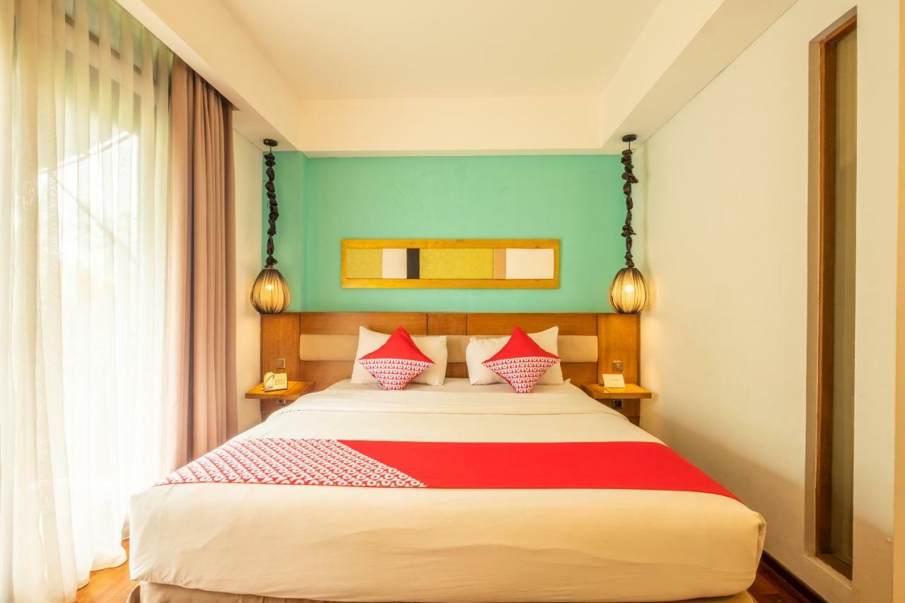 Hotel Capital O 852 The Silk At Dago Bandung Exterior foto
